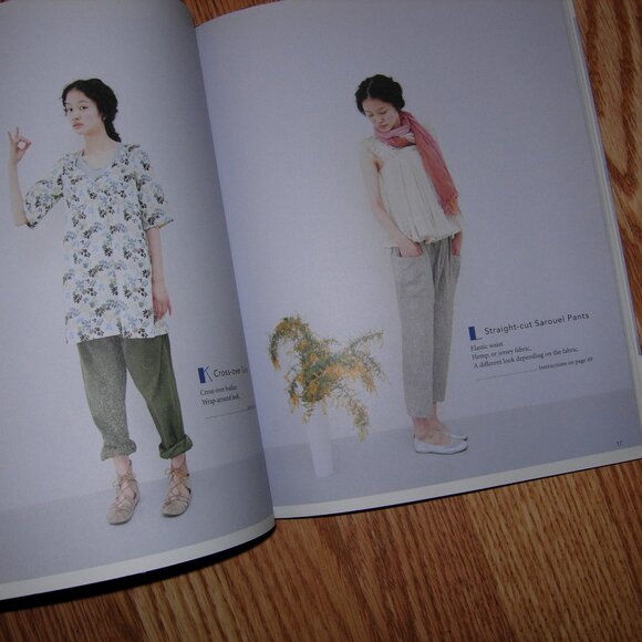 Happy Homemade: Sew Chic: 20 Simple Everyday Designs - Picture 4 of 5